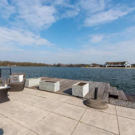 Klein Vink - Boulevard 27 *